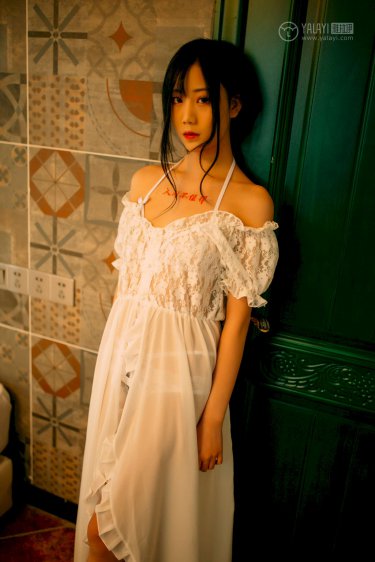丰满的女邻居