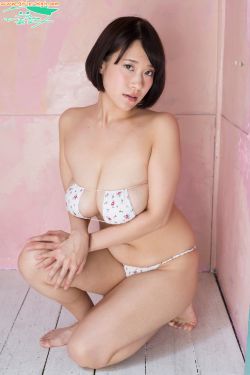 亚洲精品精华液一区